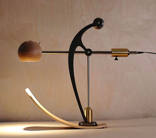 0522-fri-5-5-desk-lamp-530