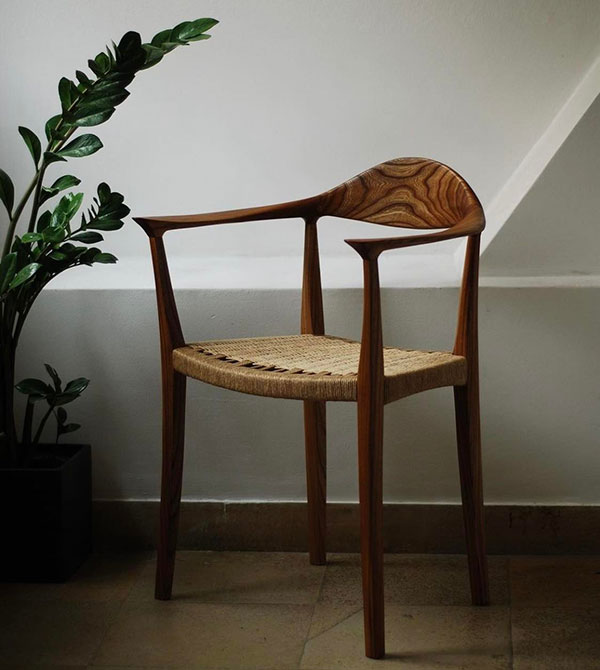 0622-fri-5-elm-chair-670-3