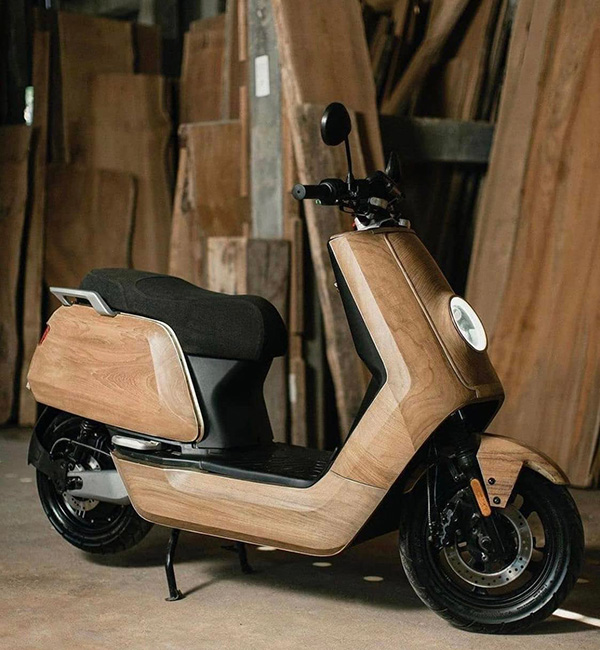 1221-fri5-1712-scoot-2-650