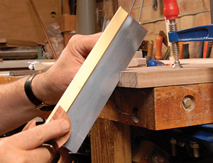 cutting with a dovetail saw