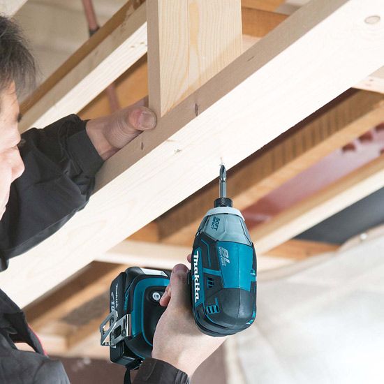Makita oil pulse impact driver
