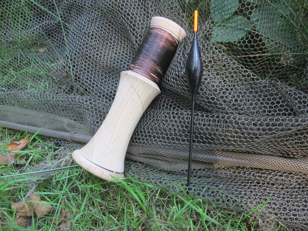 Inspired by a fishing trip to Mexico, Les Thorne sets about turning his own hobo reel and fishing float