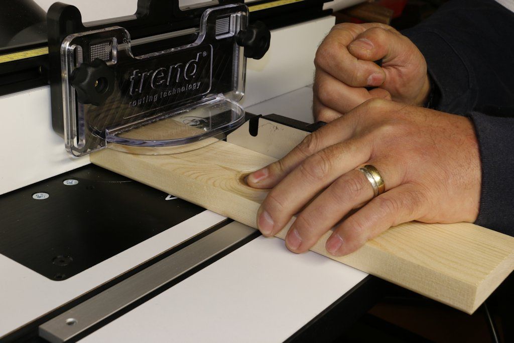 The CRT/MK3 router table’s supplied cross-cut fence is well made and allows for great results to be achieved