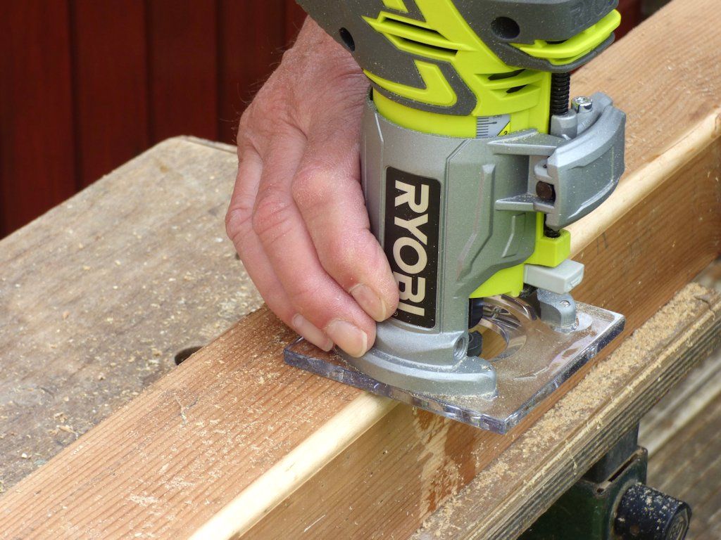 The new Ryobi R18TR cordless trim router in action