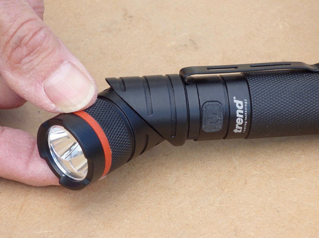 You can swivel the head of the Trend Angle Twist torch to any position between 0 and 90°