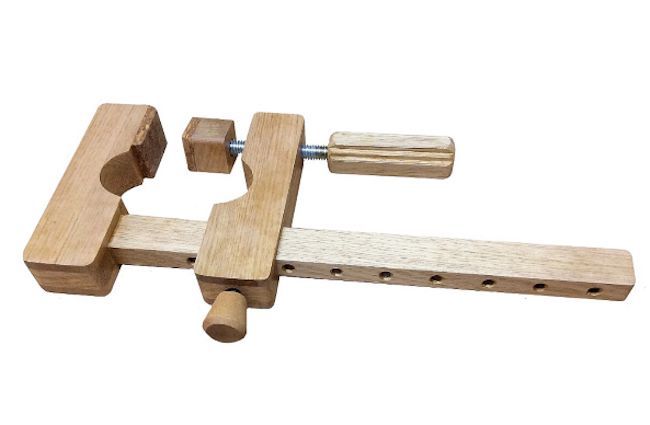 Lance Winter’s wooden bar clamp