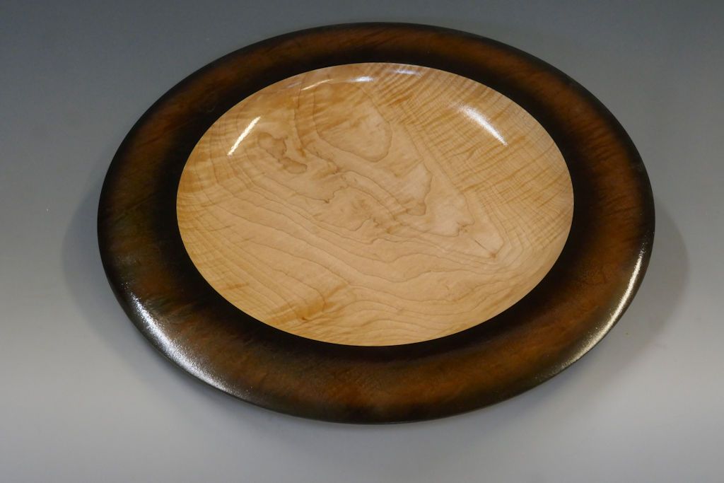 Les Thorne’s stunning Canadian quilted maple platter with airbrushed rim